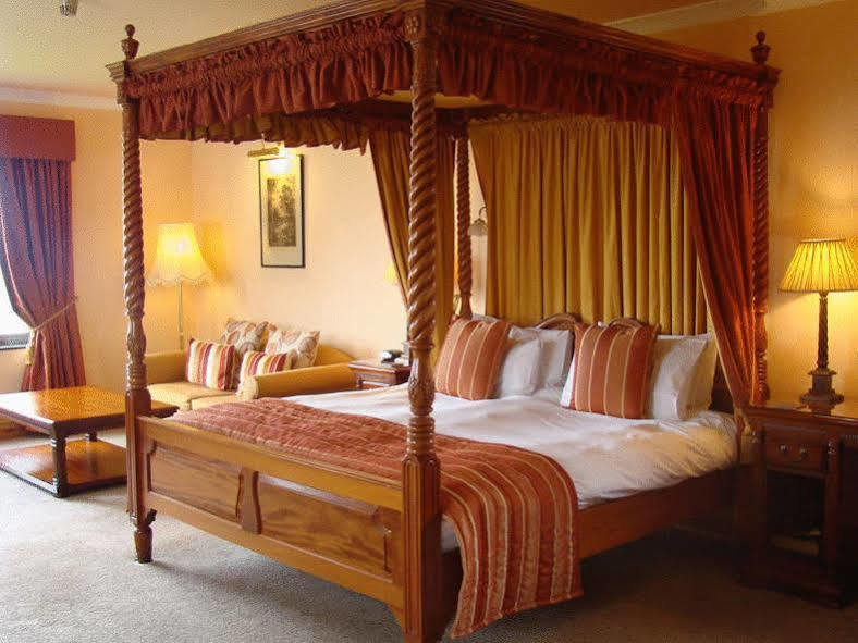 Mallyan Spout Hotel Goathland Eksteriør billede
