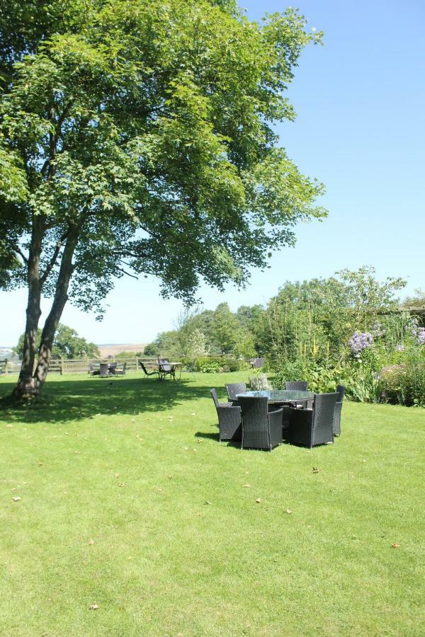 Mallyan Spout Hotel Goathland Eksteriør billede