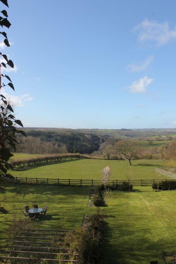 Mallyan Spout Hotel Goathland Eksteriør billede